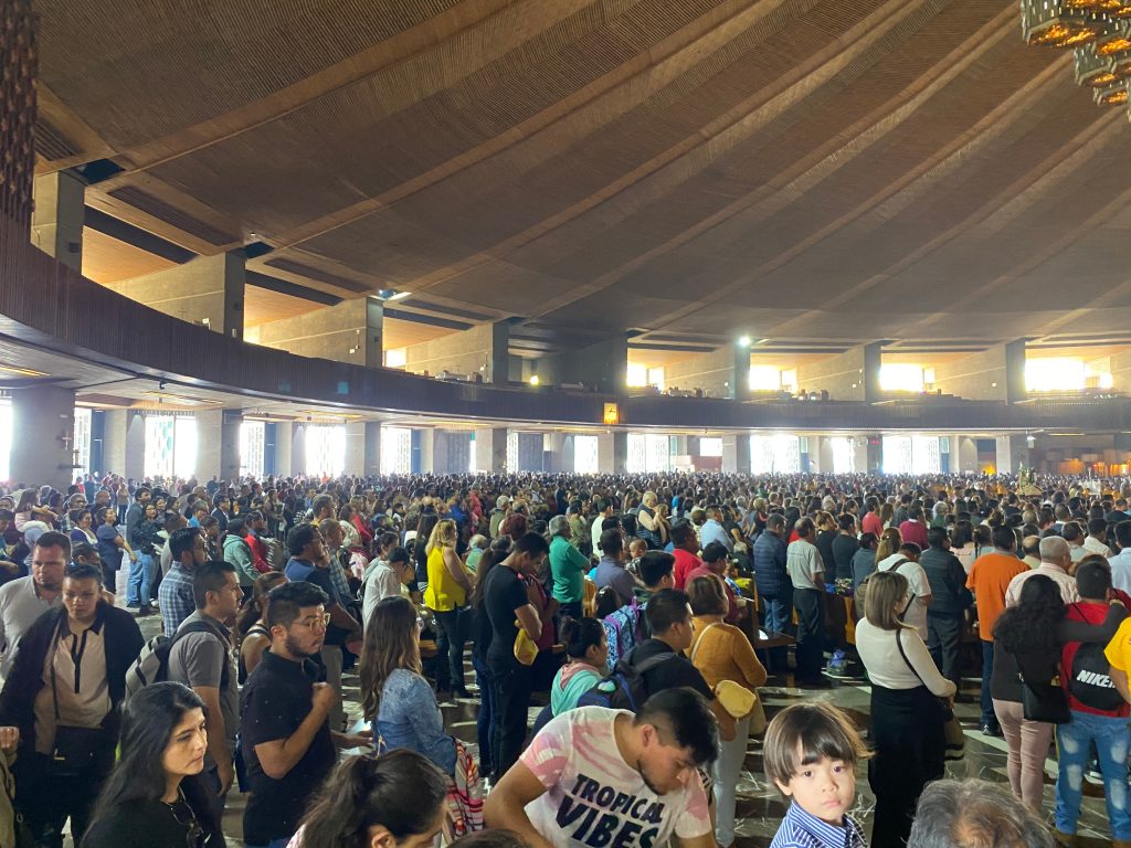 Misa en la Basílica de Guadalupe