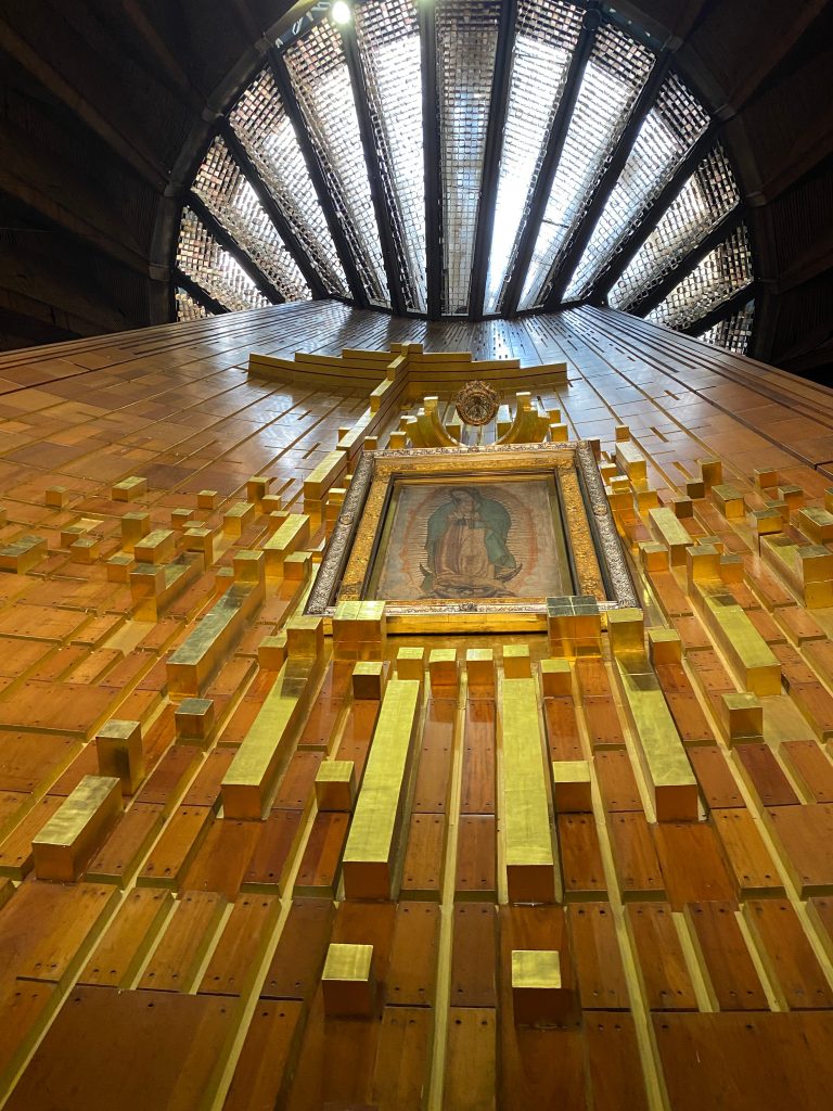 Manto de la Virgen de Guadalupe