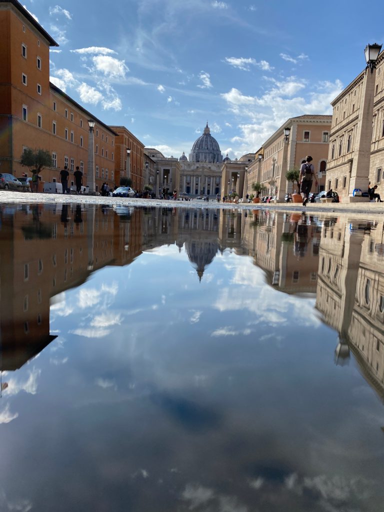 Vistas de la Plaza de Vaticano