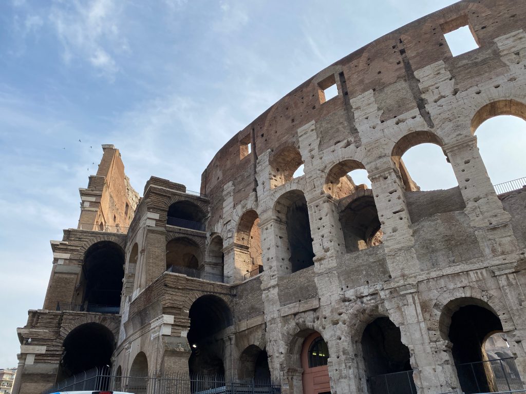 3 anillos de Coliseo Romano