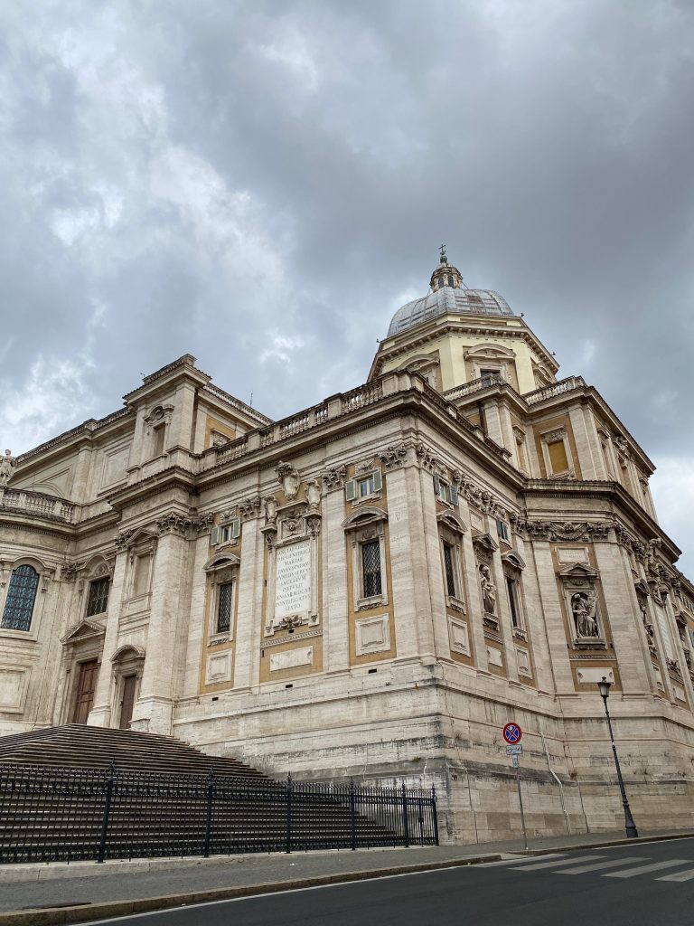 Parte delantera Basílica de Santa Maria Maggiore